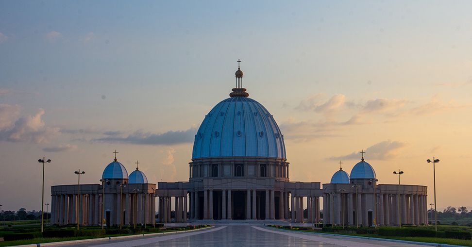 Basílica de Nossa Senhora da Paz de Yamoussoukro